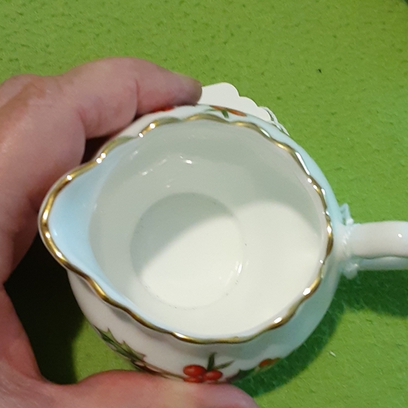 Cup of Christmas Tea sugar and cream - Picture 7 of 8